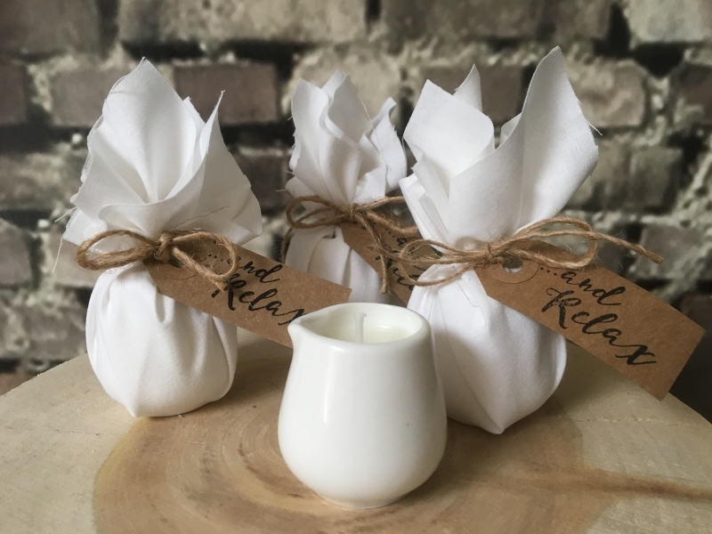 Massagekaars And Relax