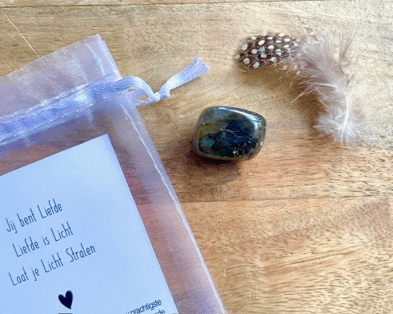 Zakje met Labradoriet